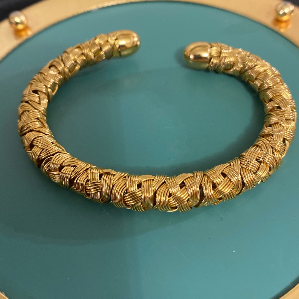 Elegant Gold Braided twisted Cuff Bracelet - Picture 5 of 5